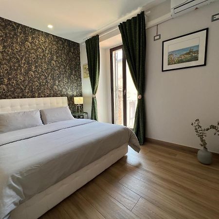 Emanuele Room Catania Bagian luar foto
